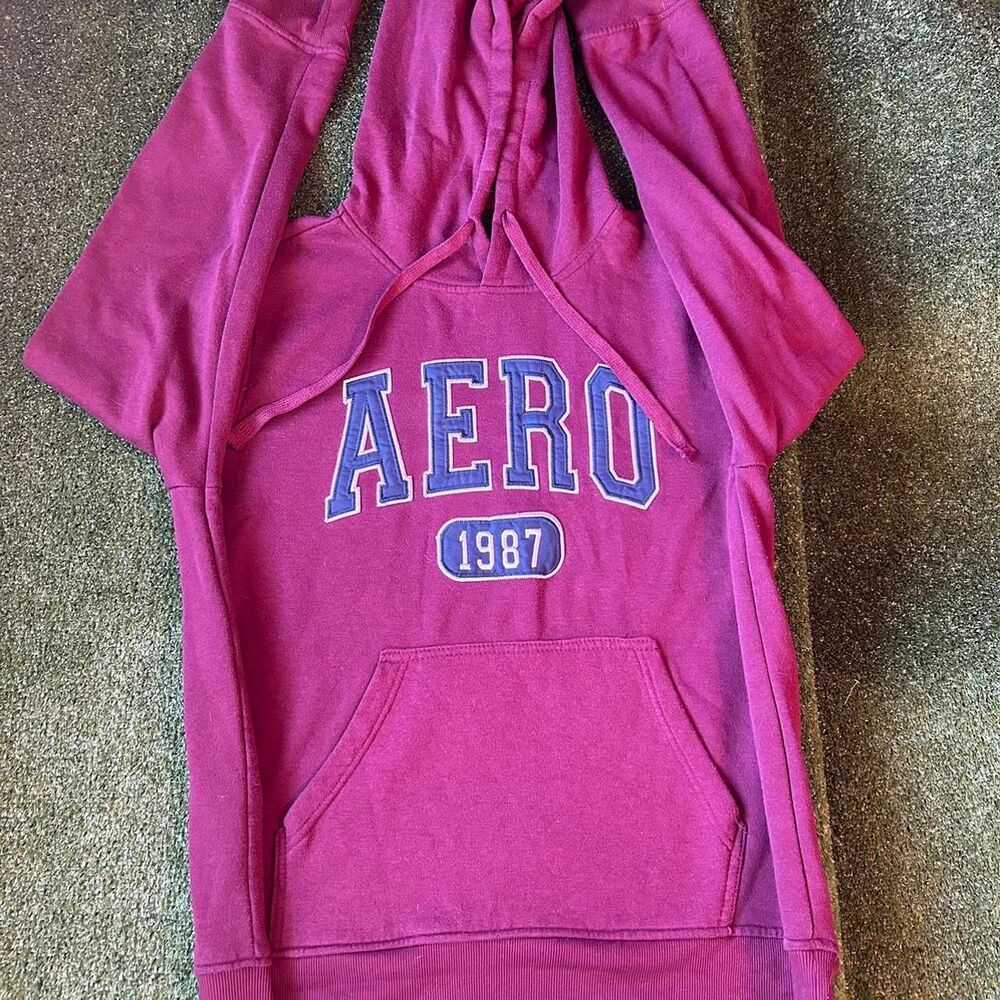 Aeropostale Men's Burgundy and Purple Hoodie